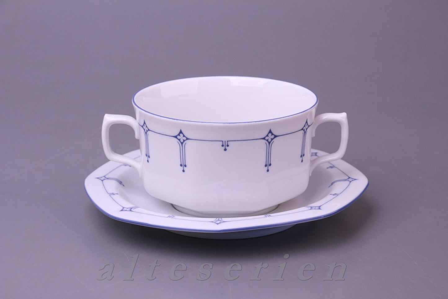 Suppentasse mit Untere