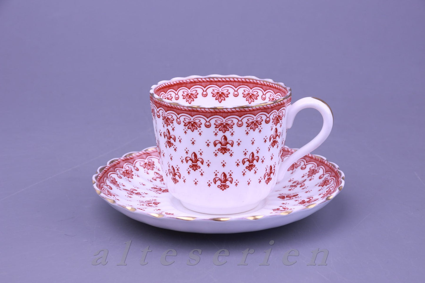 Kaffeetasse mit Untere klein