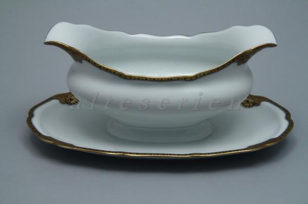 einteilige Sauciere mit Teller