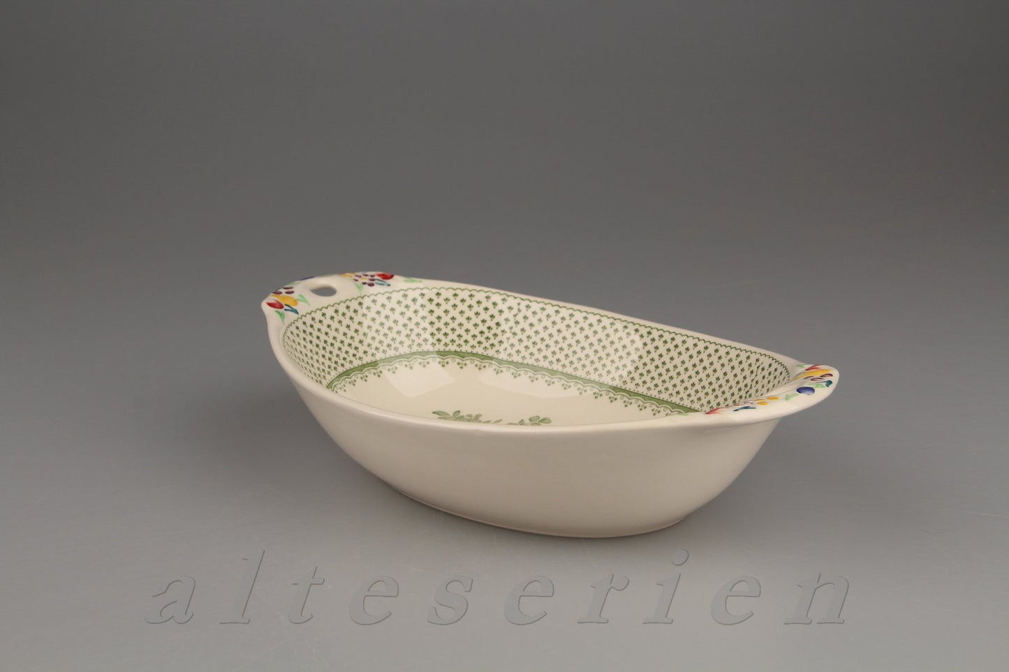 Brotkorb schmal mit Griffen