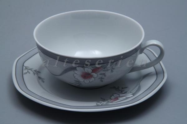 Teetasse mit Untere