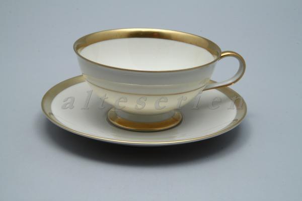 Teetasse mit Untere
