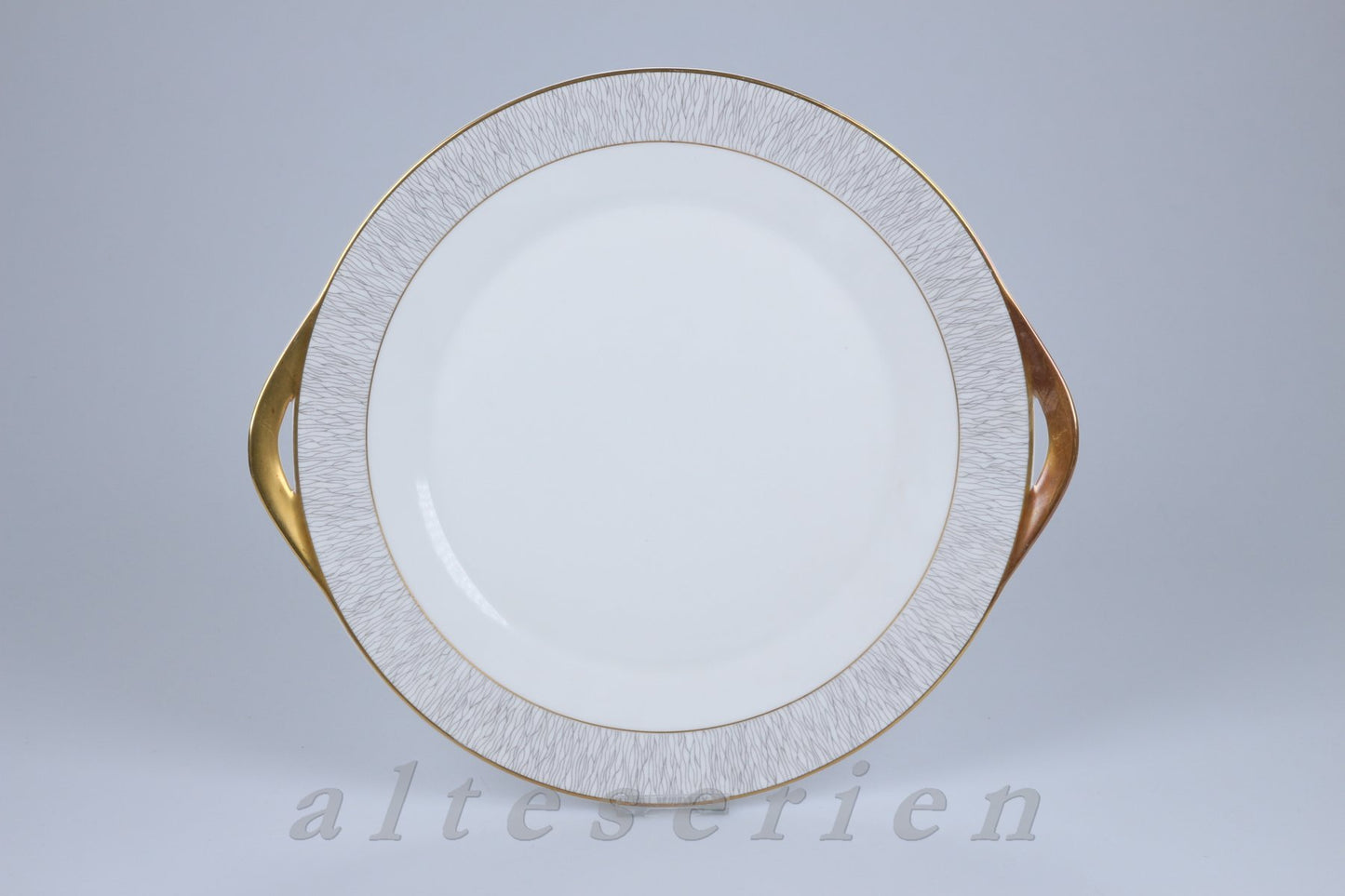 Kuchenplatte mit Griffen