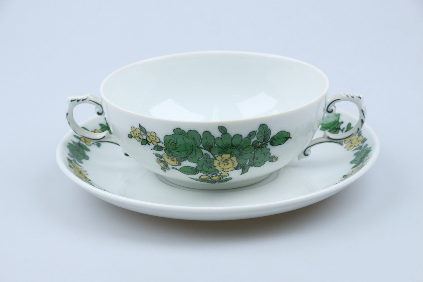 Suppentasse mit Untere