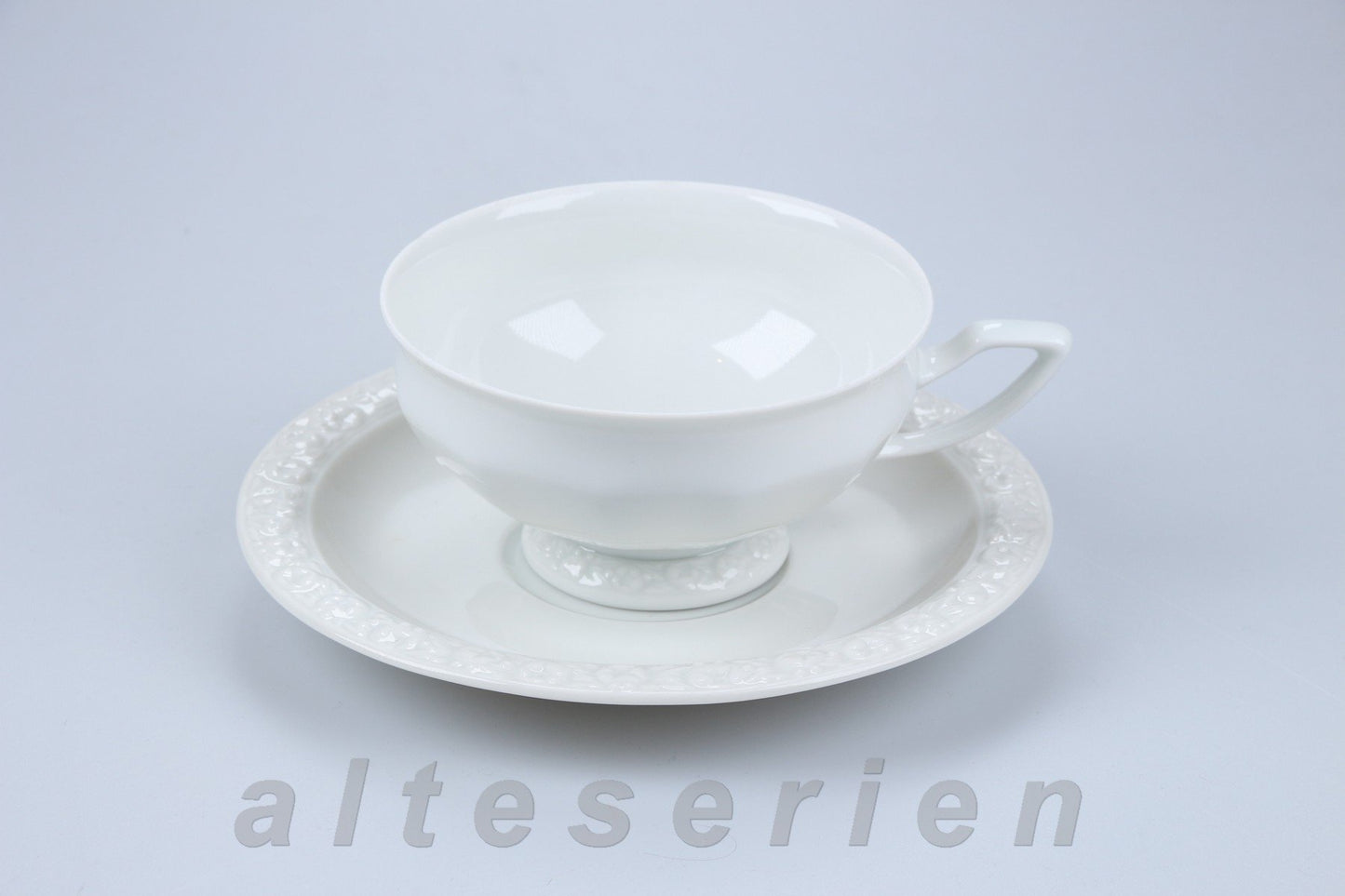 Teetasse mit Untere geschlossener Fuß II. Wahl