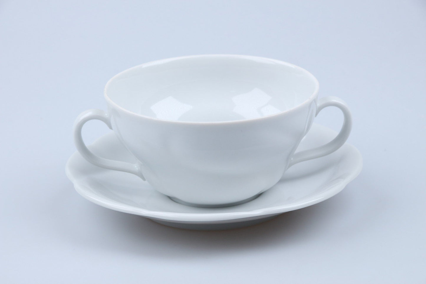 Suppentasse mit Untere