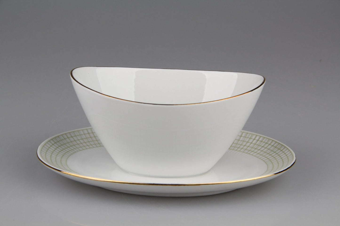 Sauciere mit Teller einteilig