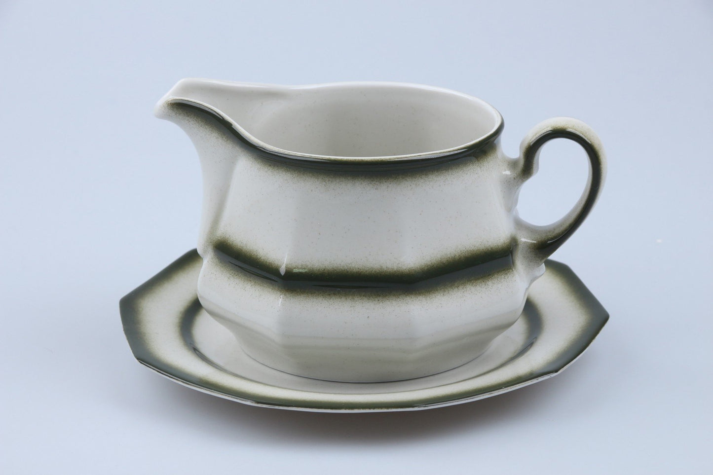 Sauciere mit Teller 2-tlg