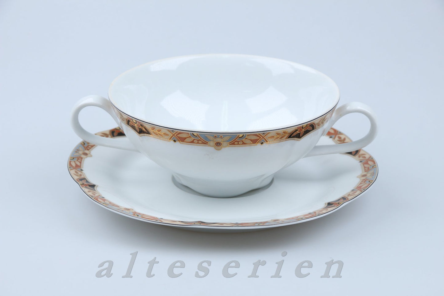 Suppentasse mit Untere