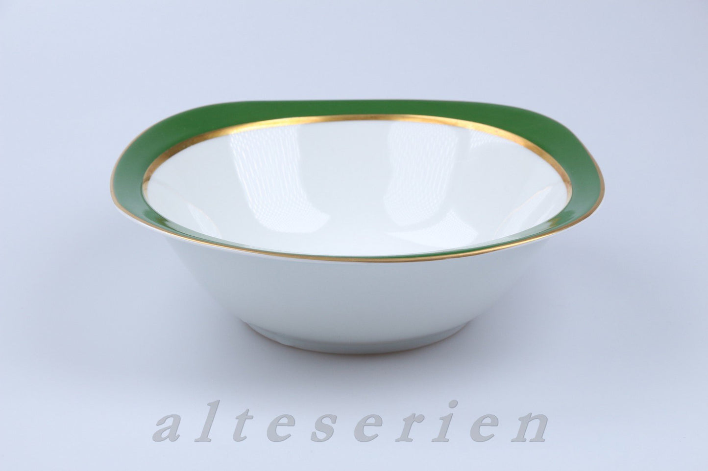 Schüssel mittelgroß