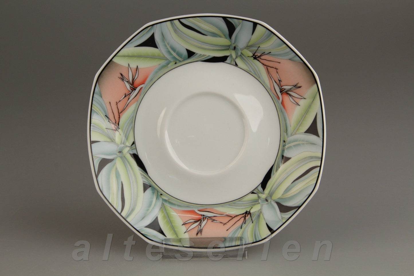 Untertasse für Suppe