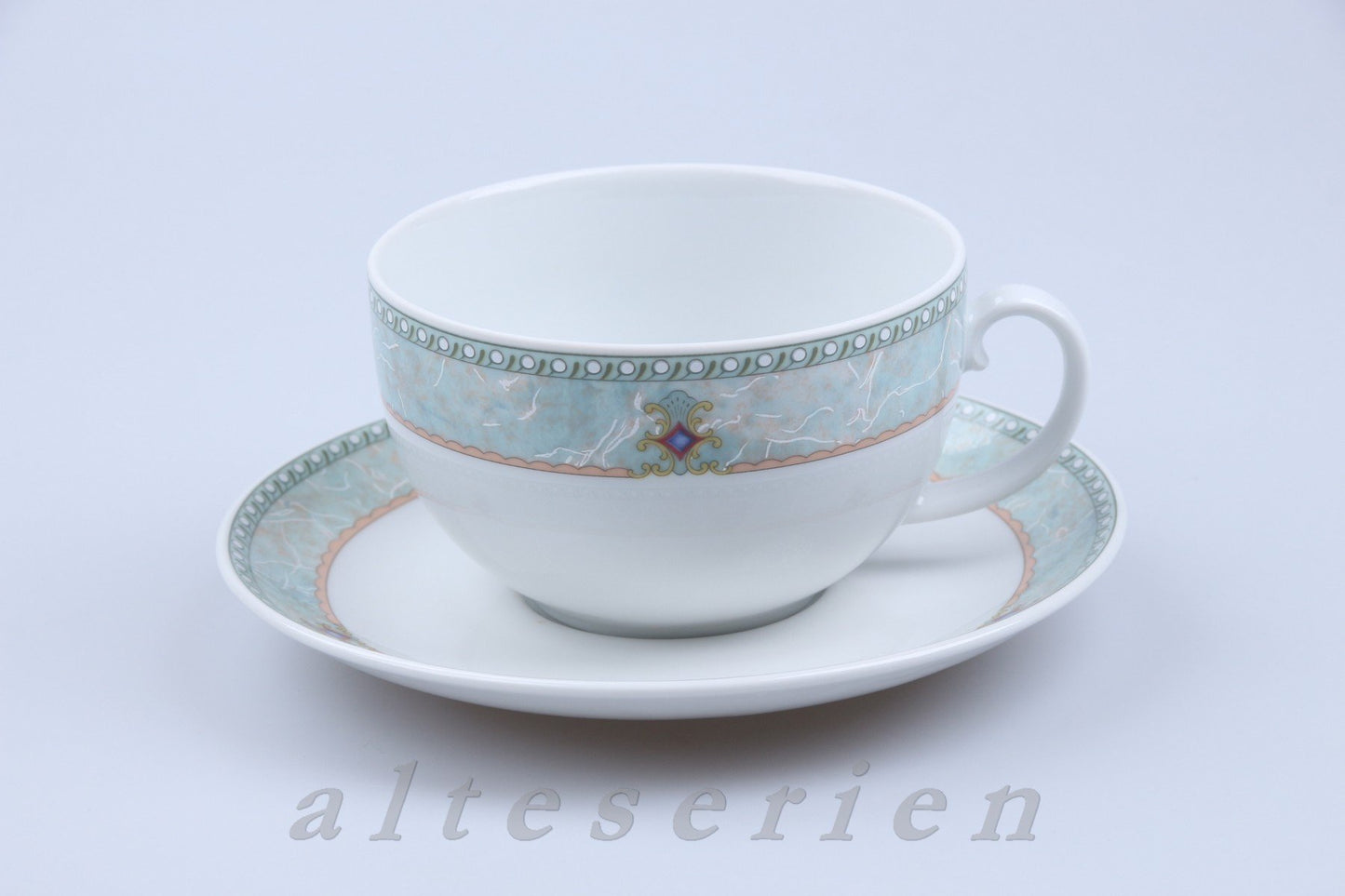 Frühstückstasse mit Untere