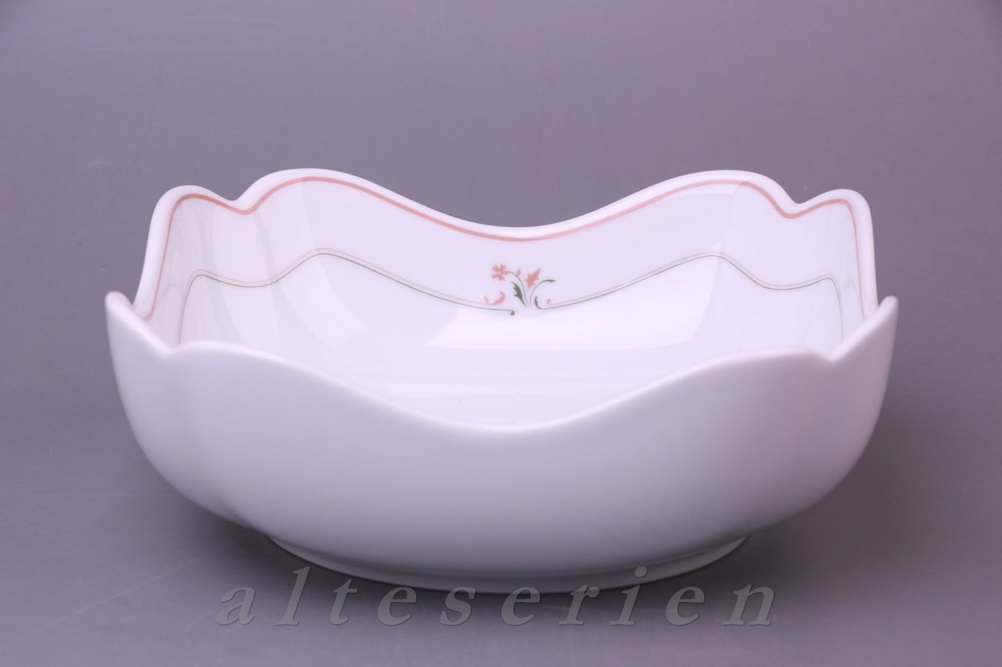 Schüssel mittelgroß