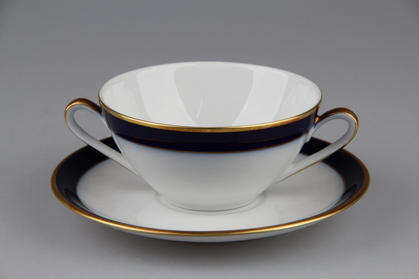 Suppentasse mit Untere