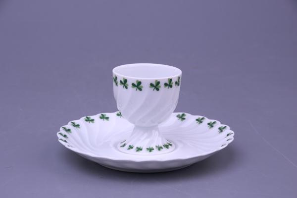 Eierbecher mit Schalenablage