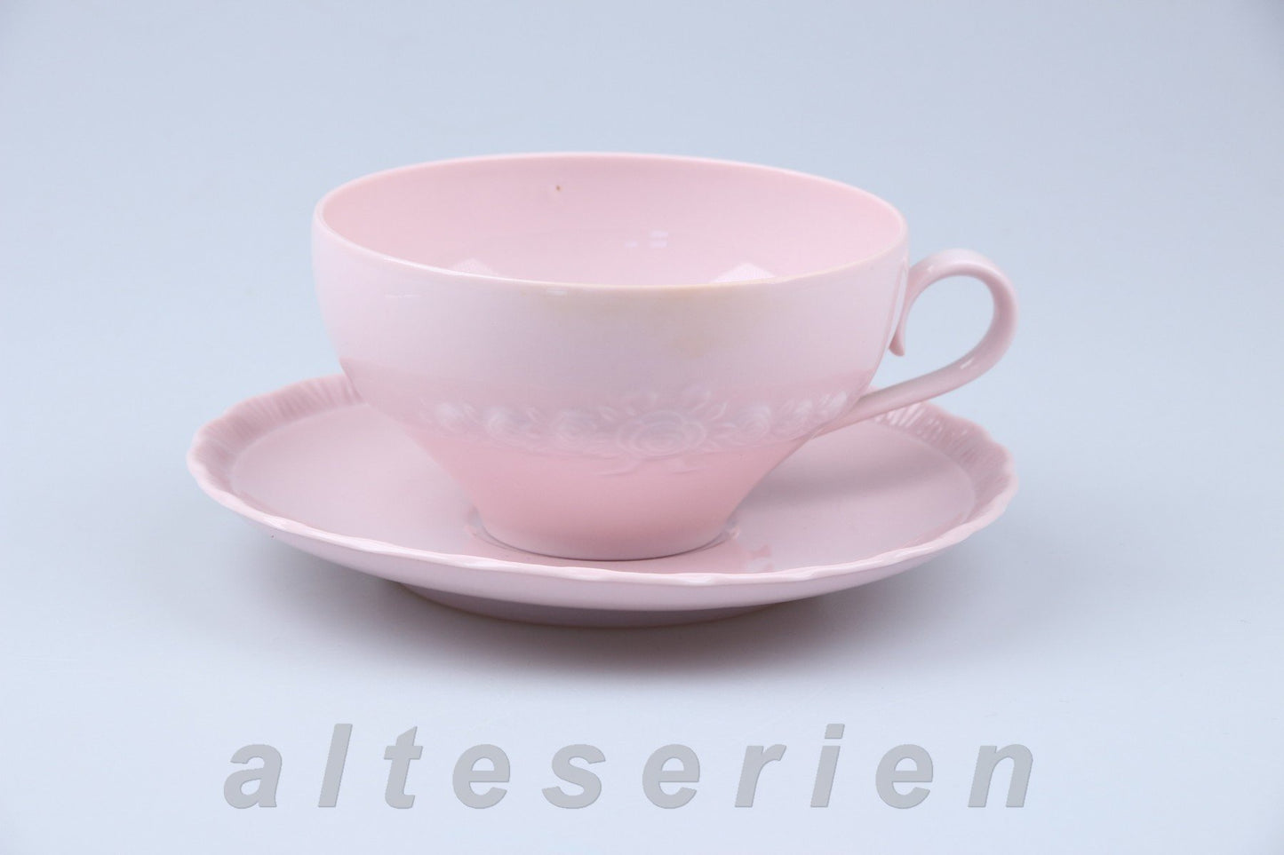 Teetasse mit Untere
