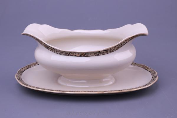 Sauciere mit Teller einteilig