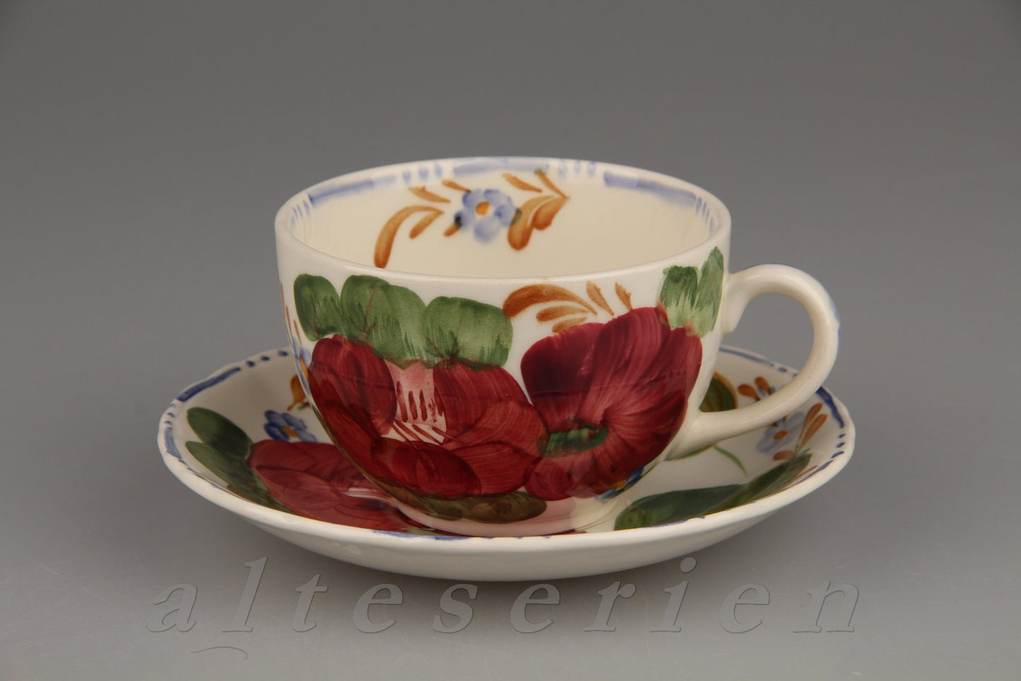 Teetasse mit Untere