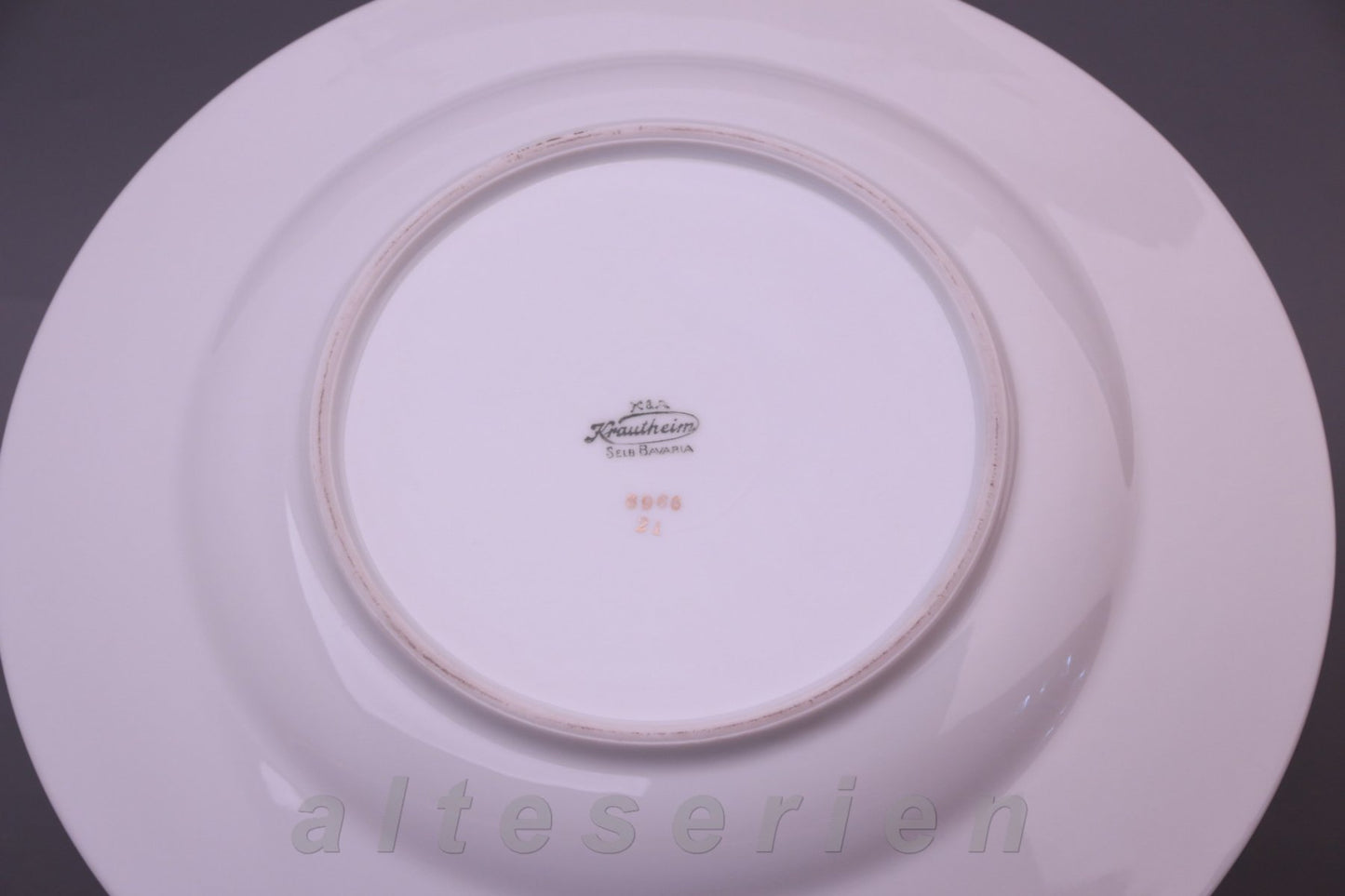 Sauciere mit Teller einteilig