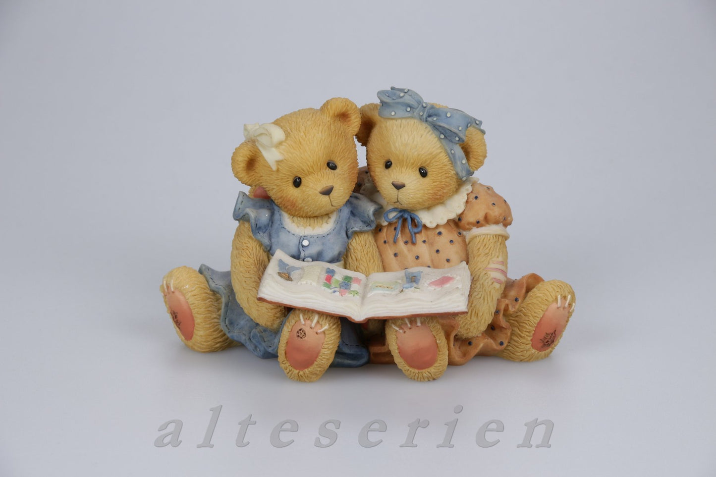 Teddies Roxie and Shelly 601586
