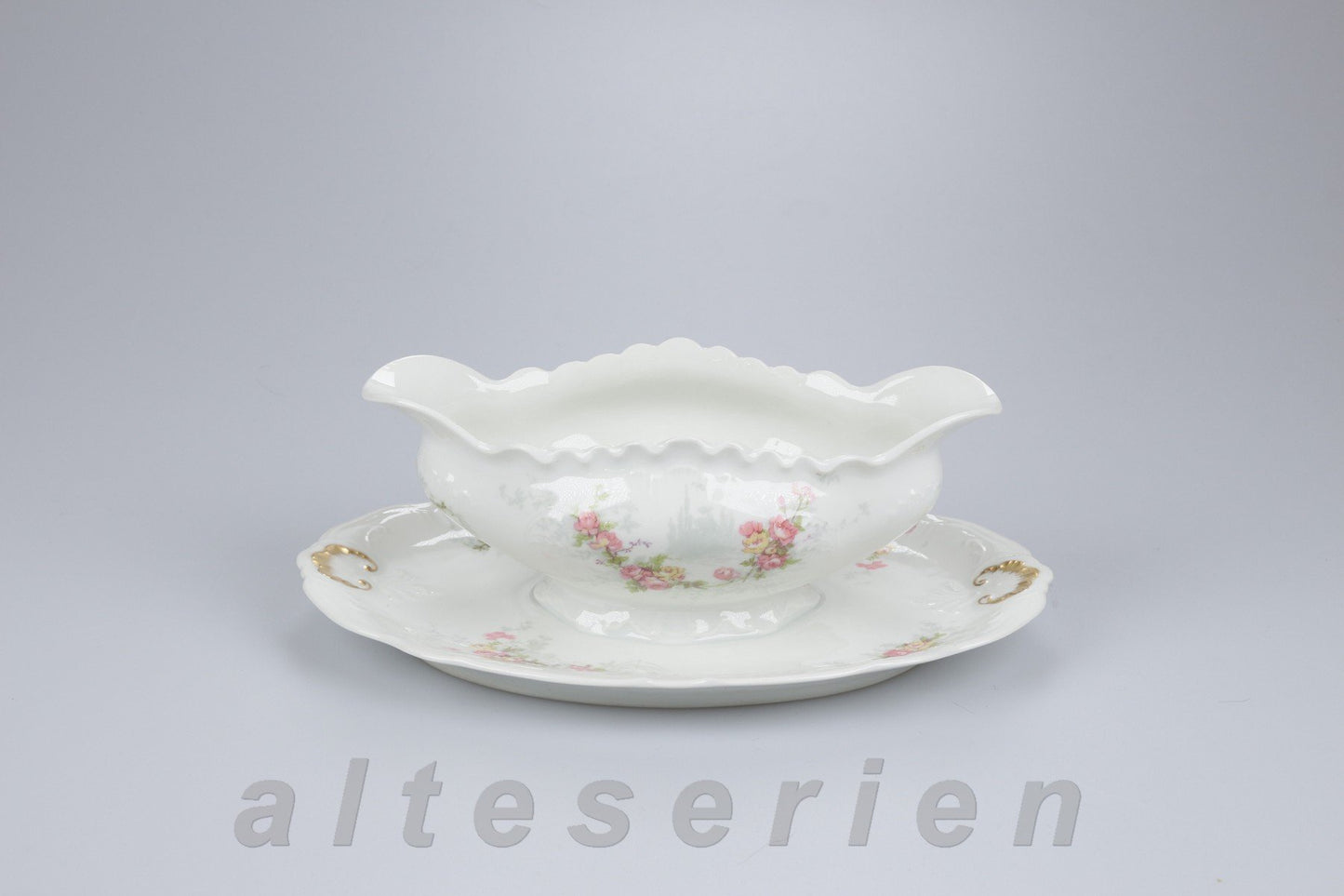 Sauciere mit Teller einteilig