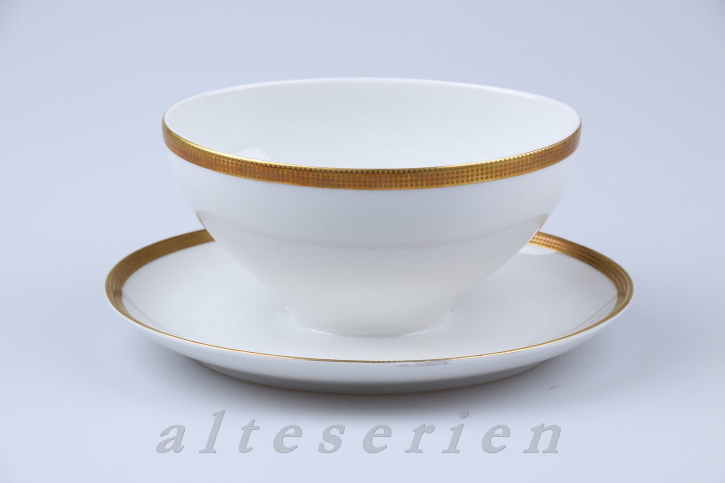 Sauciere mit Teller einteilig