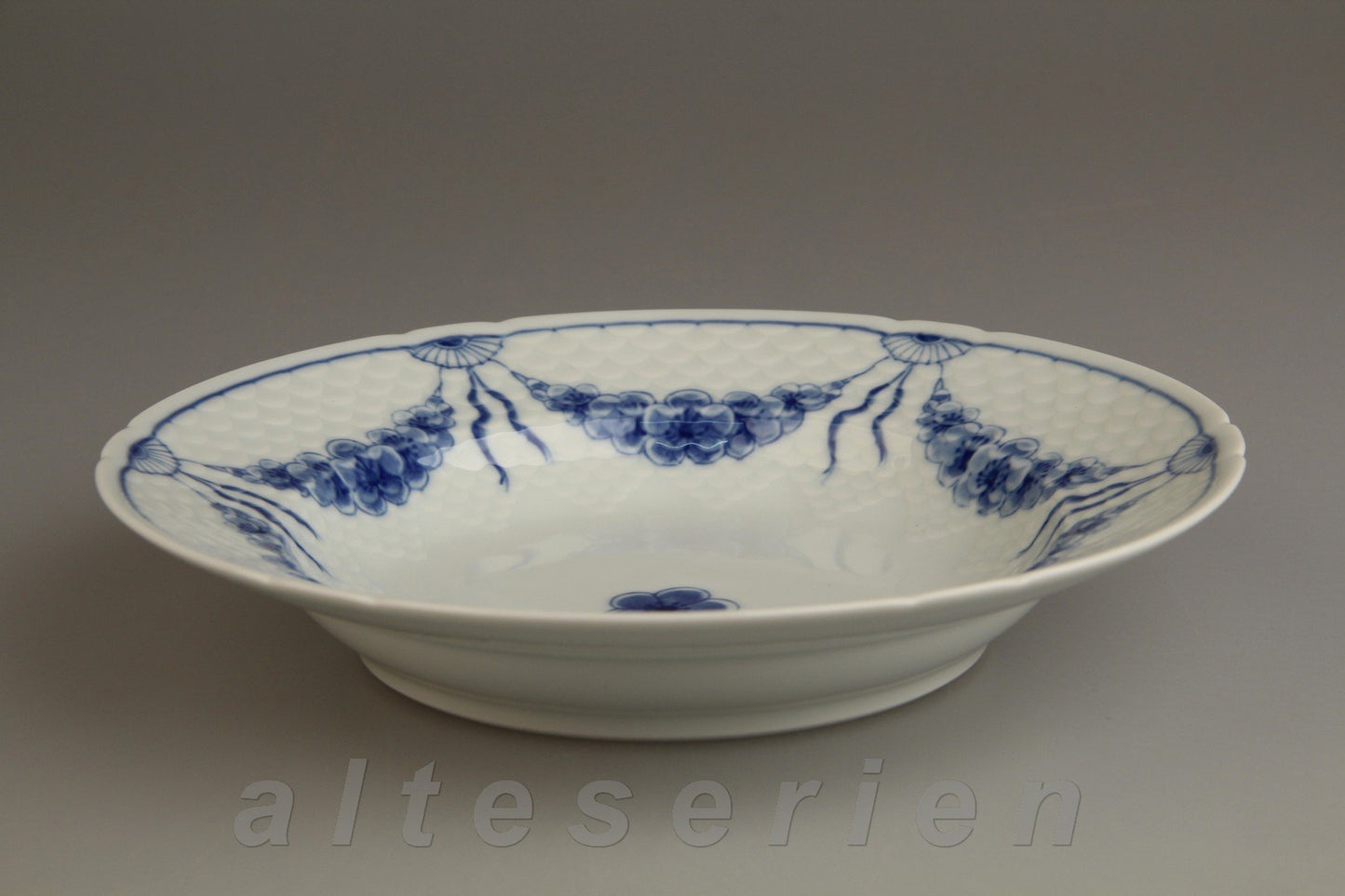 Suppenteller Modell 323