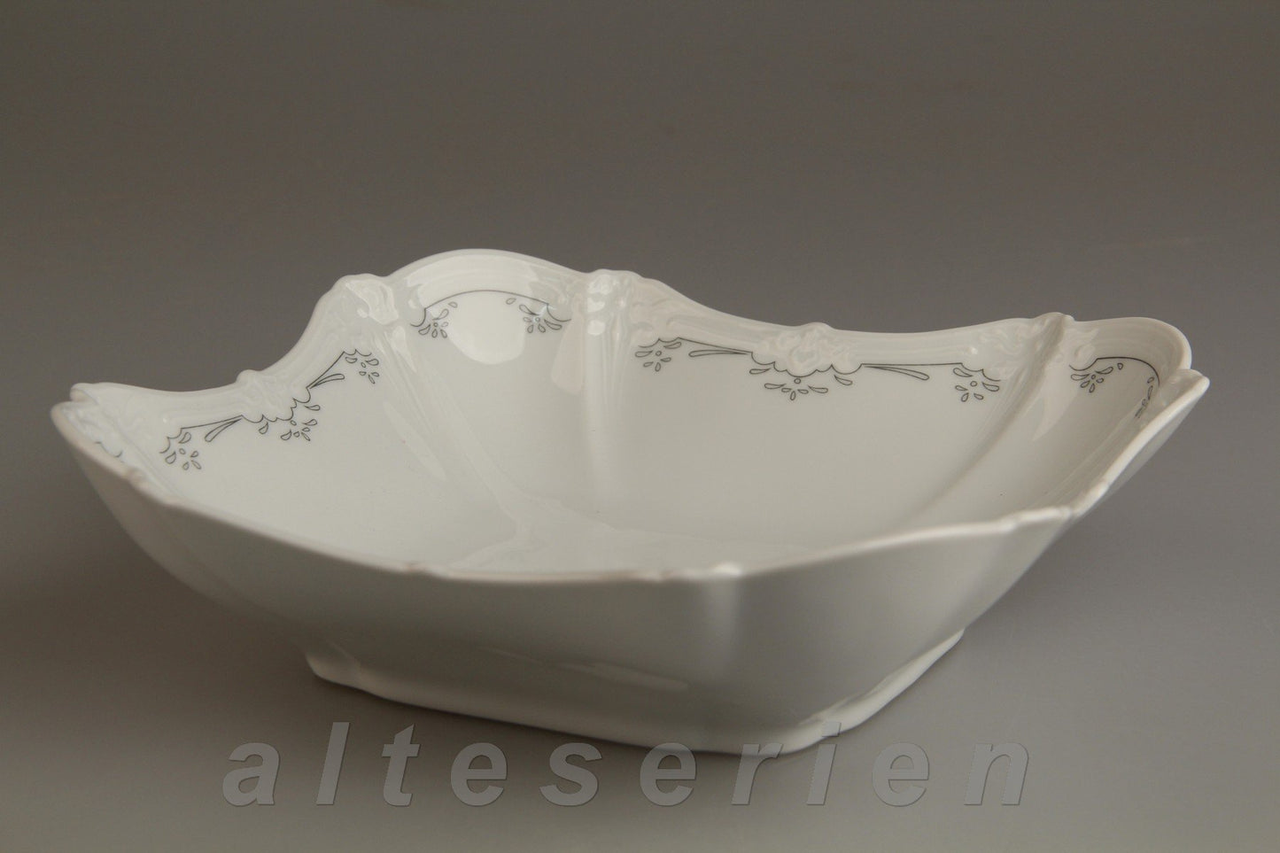 Schüssel mittelgroß