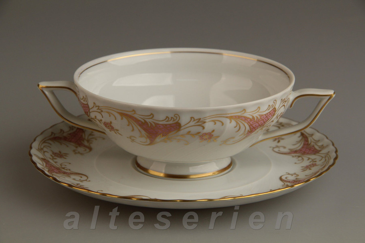 Suppentasse mit Untere