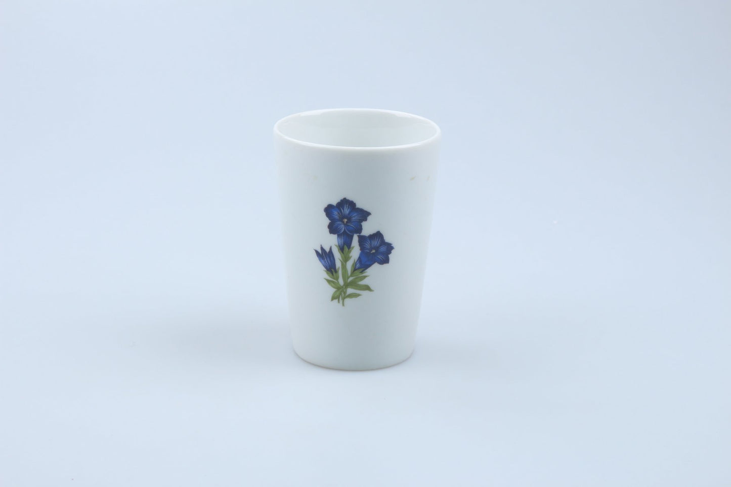 Kakaobecher Blumendekor