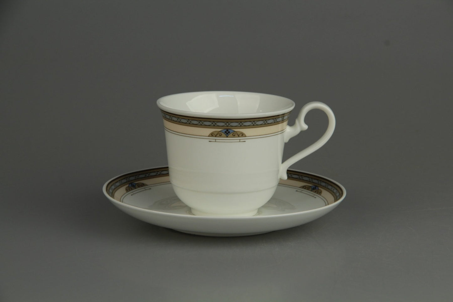 Kaffeetasse mit Untere