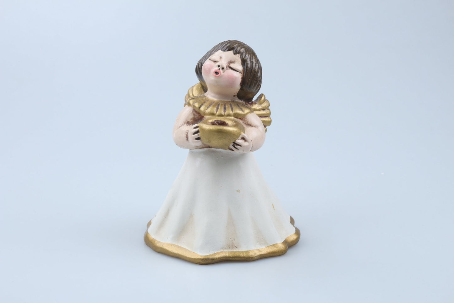 Singender Engel weißes Kleid Kopf rechts