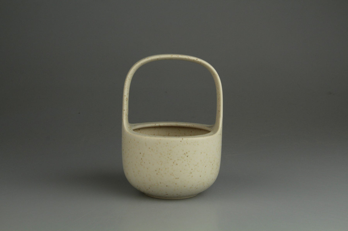 Sauciere ohne Deckel