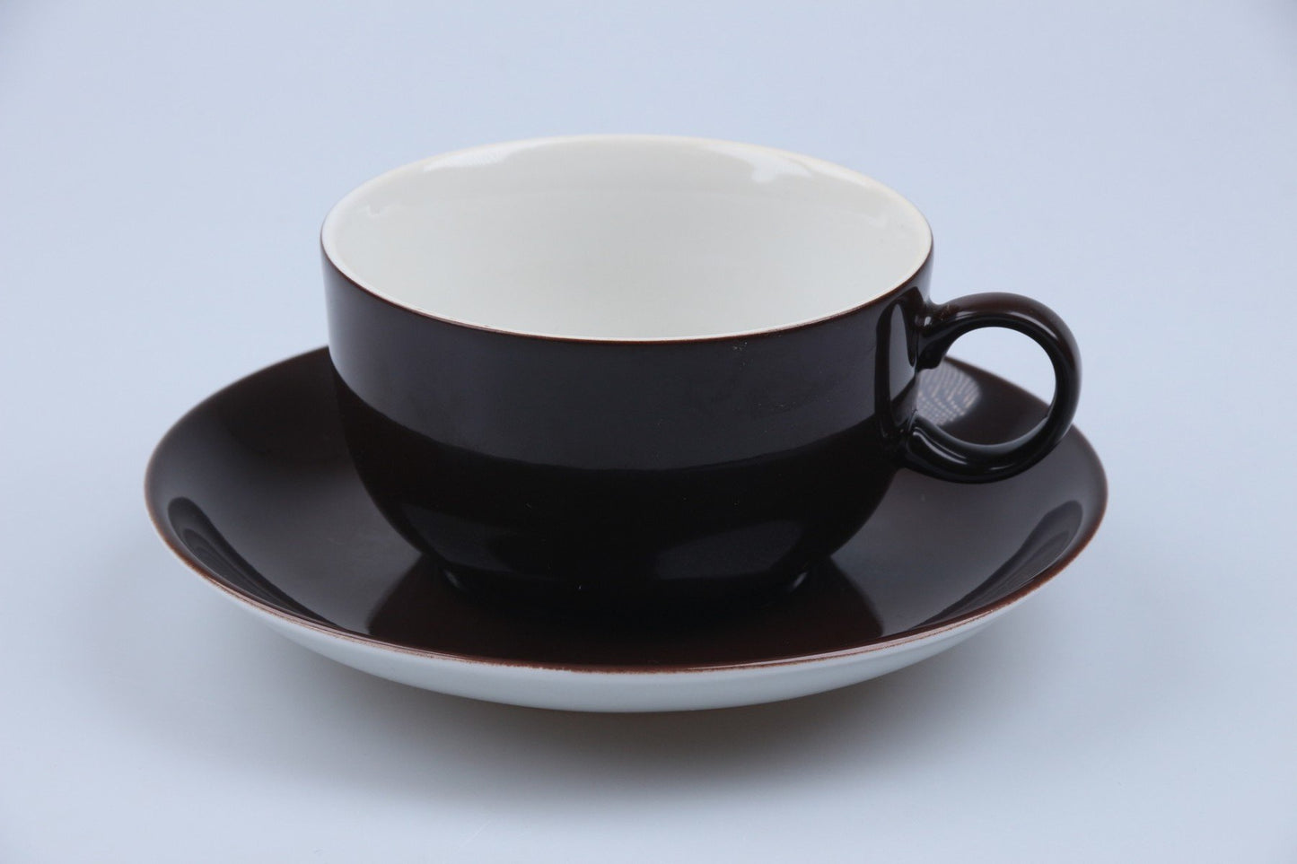Teetasse mit Untere
