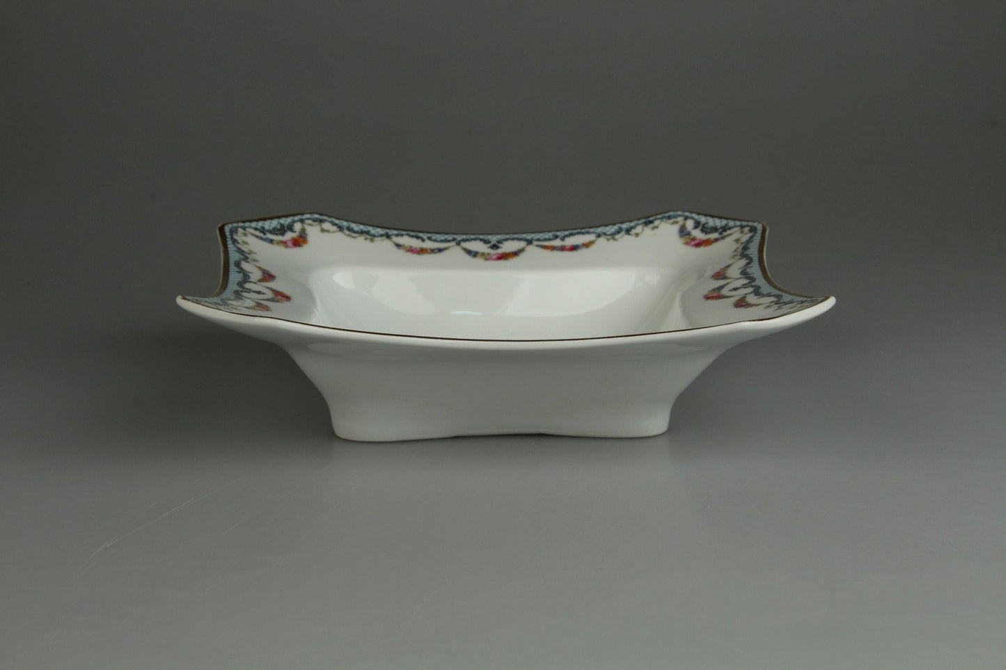 Schüssel mittelgroß