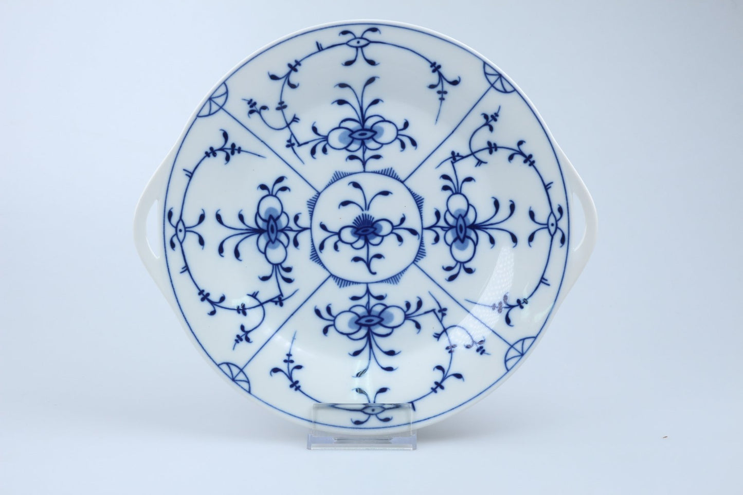 Kuchenplatte mit Griffen