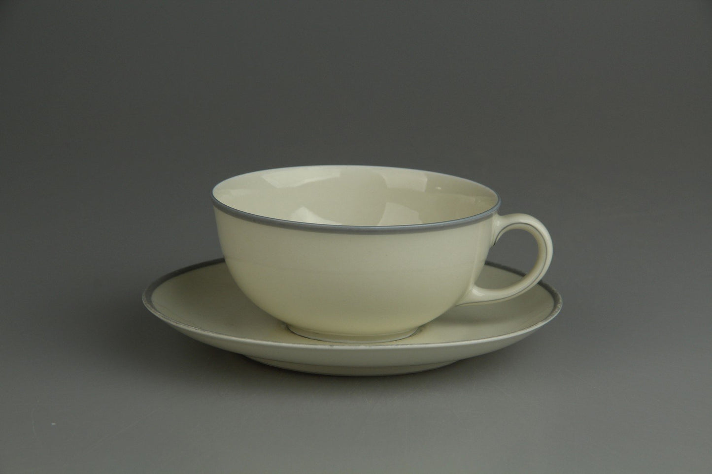 Teetasse mit Untere