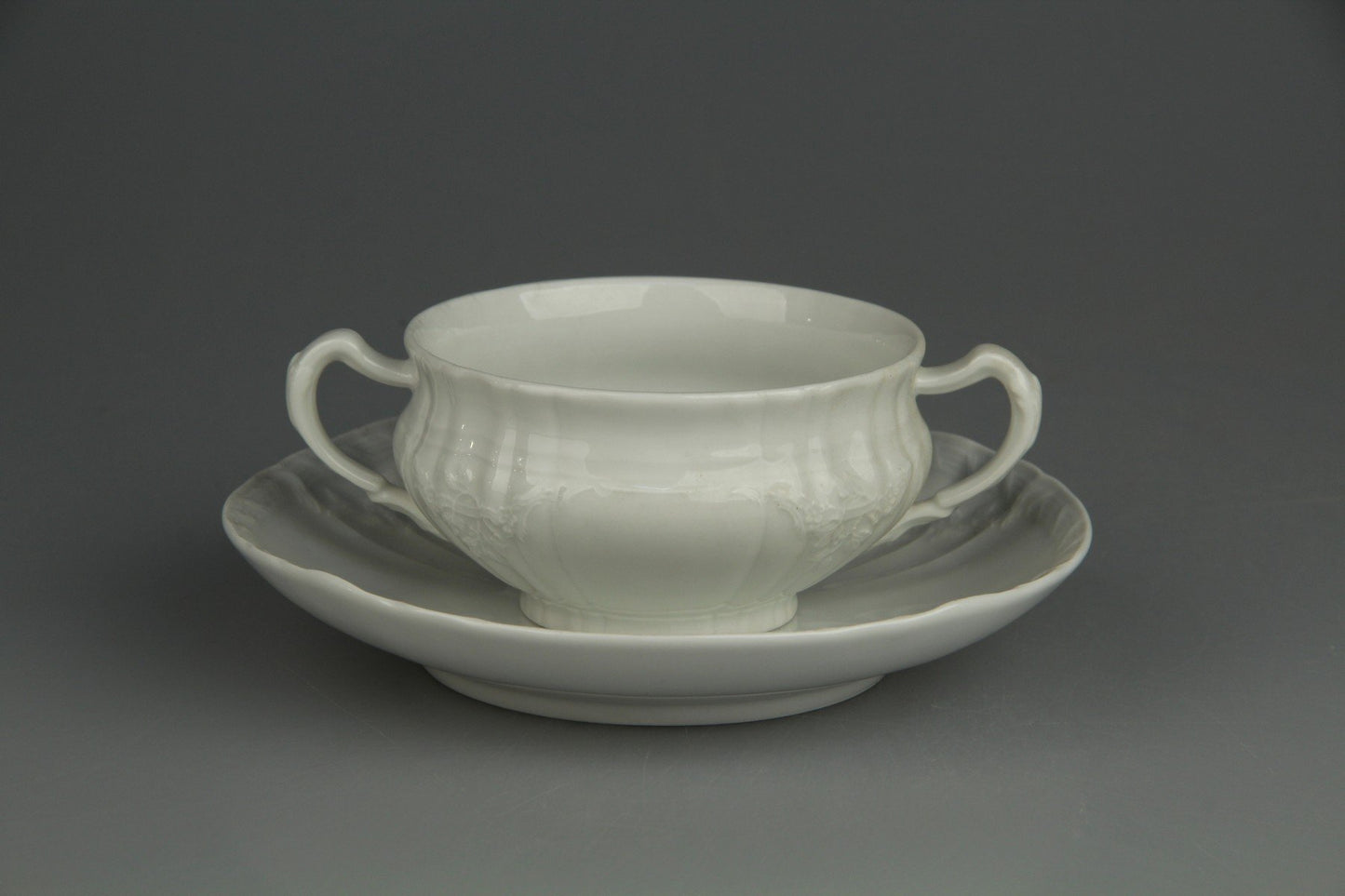 Suppentasse mit Untere