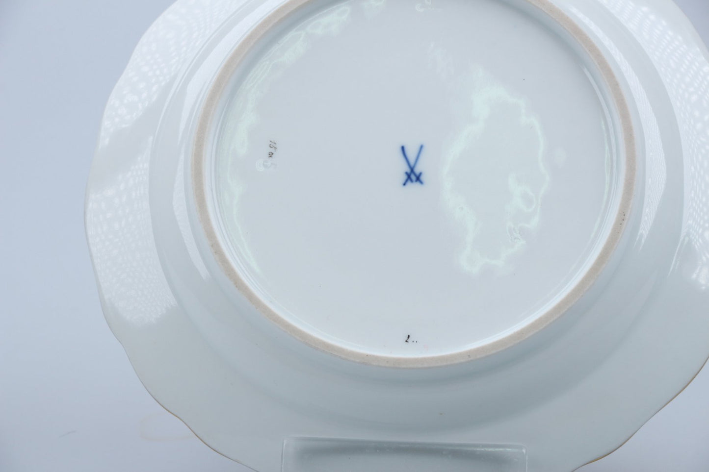 Brotteller Goldverzierungen