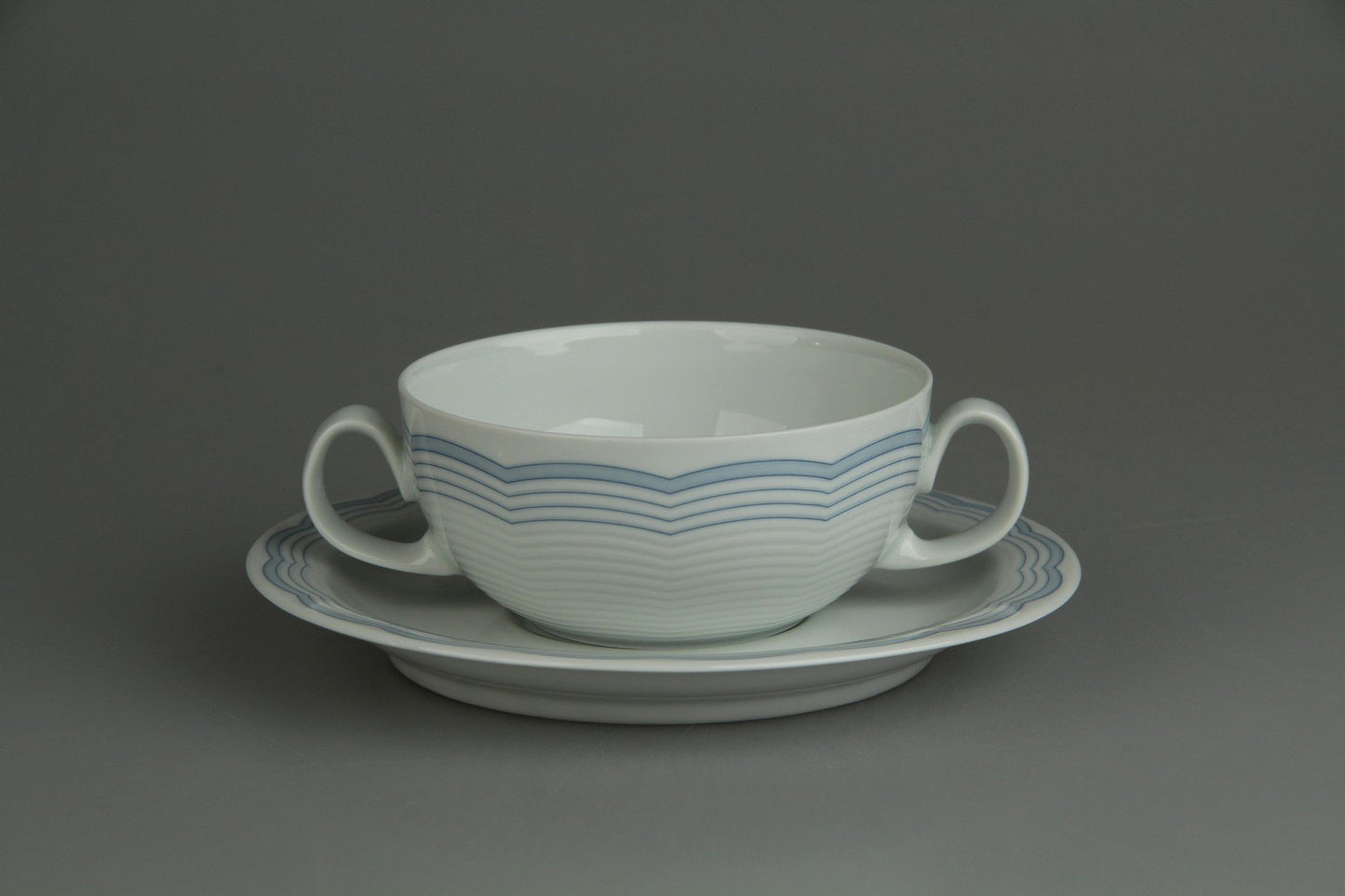 Suppentasse mit Untere