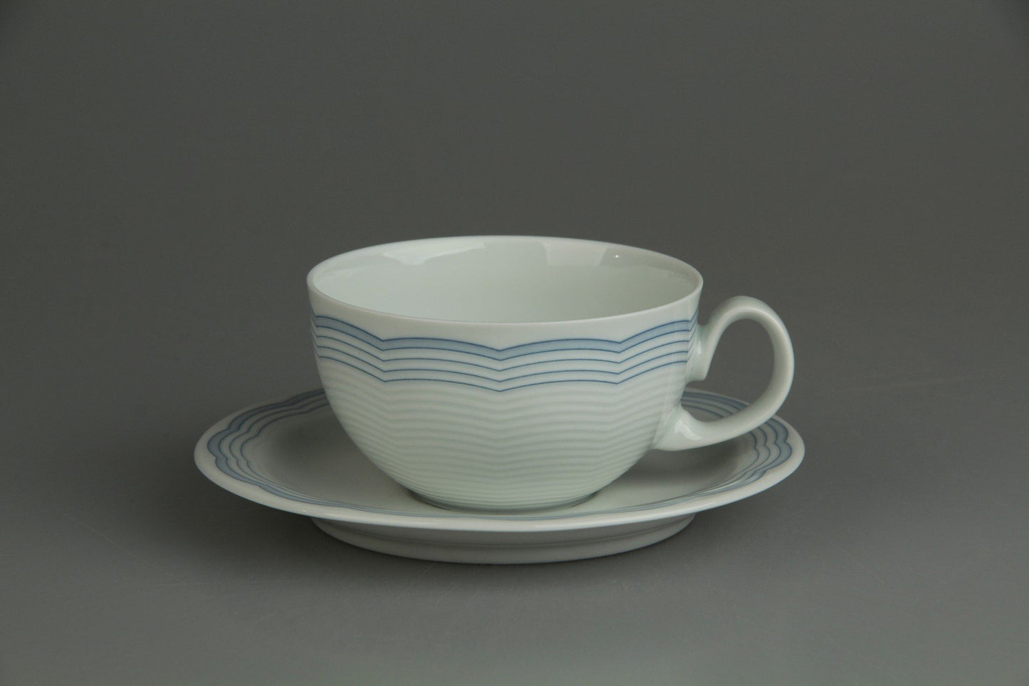 Teetasse mit Untere