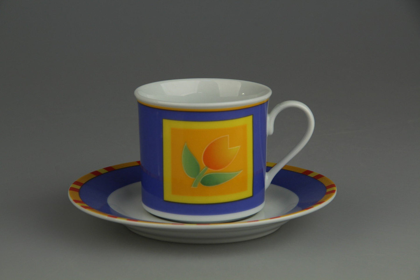 Kaffeetasse mit Untere