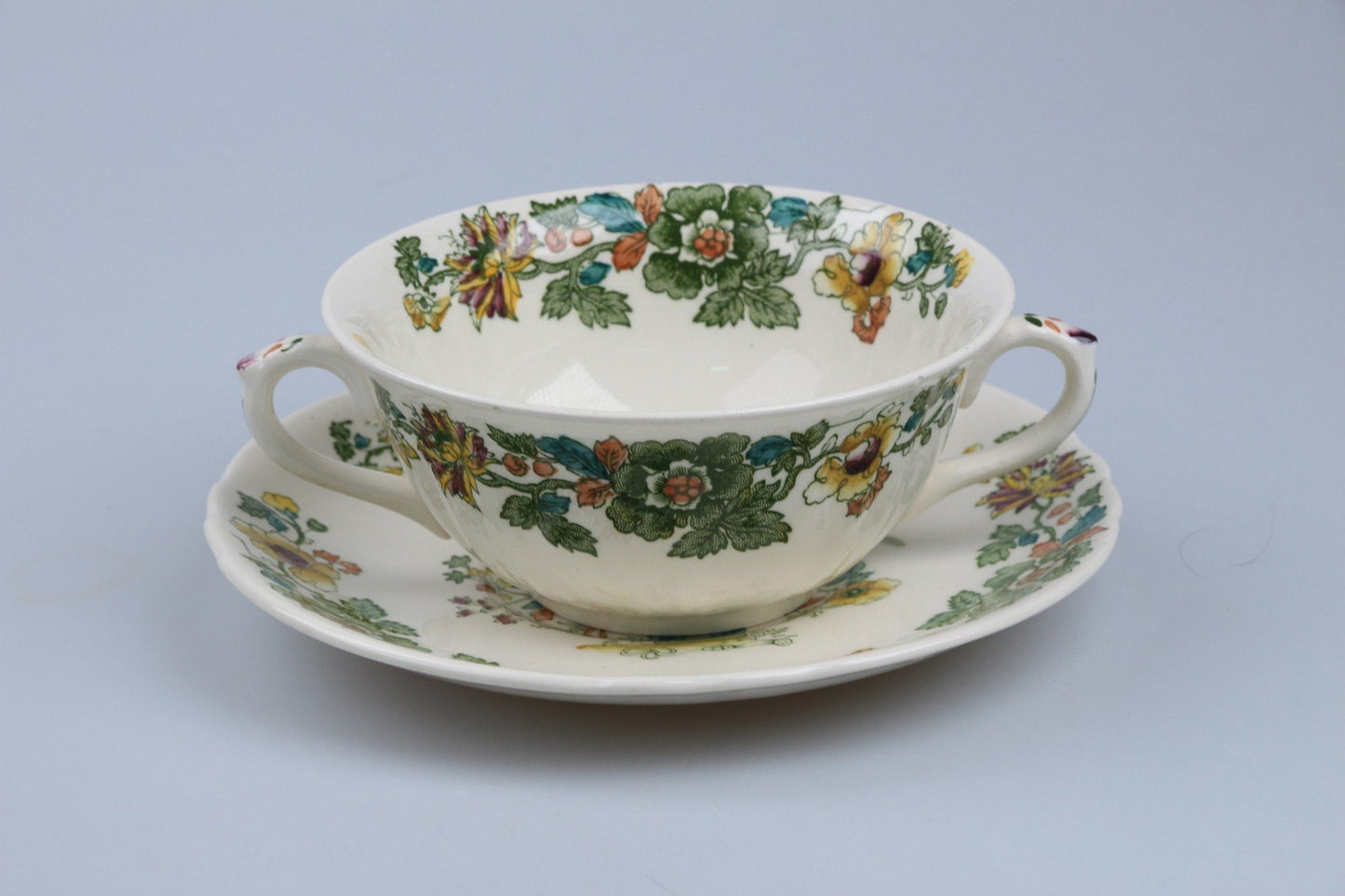 Suppentasse mit Untere