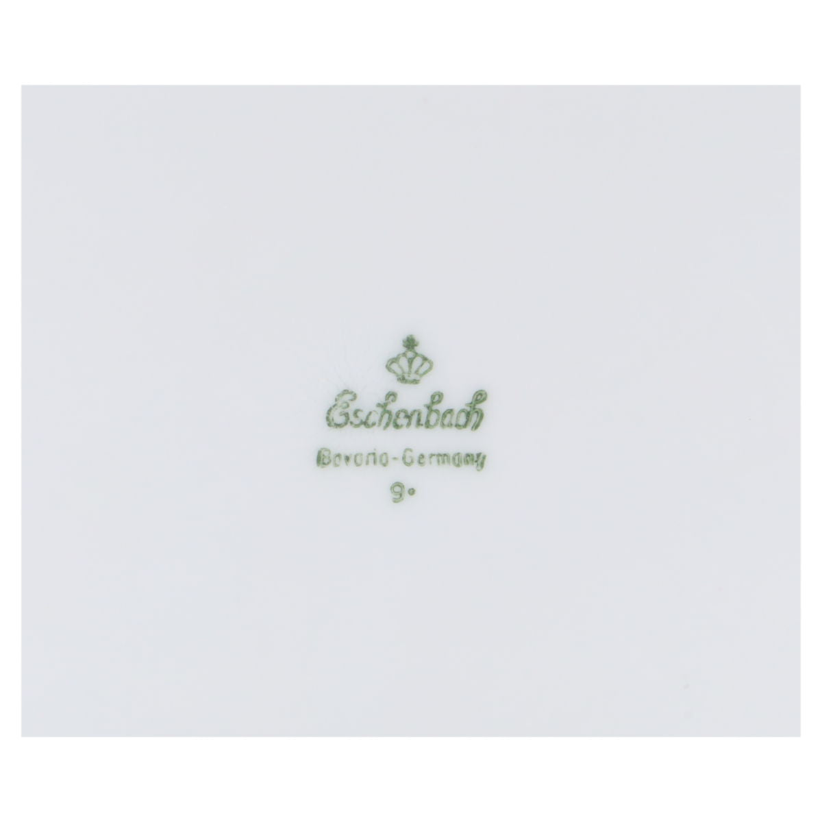 Eierbecher mit Schalenablage