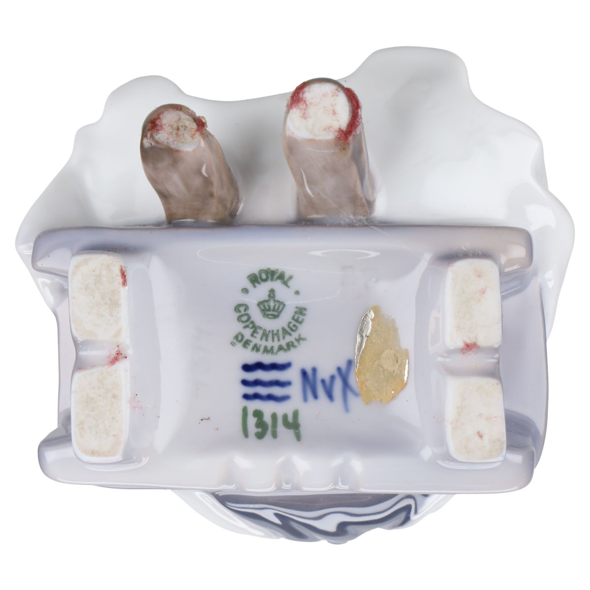 Mädchen beim Nähen Modell 1314