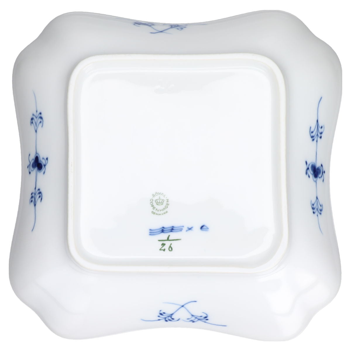 Schüssel eckig mittelgroß Modell 26