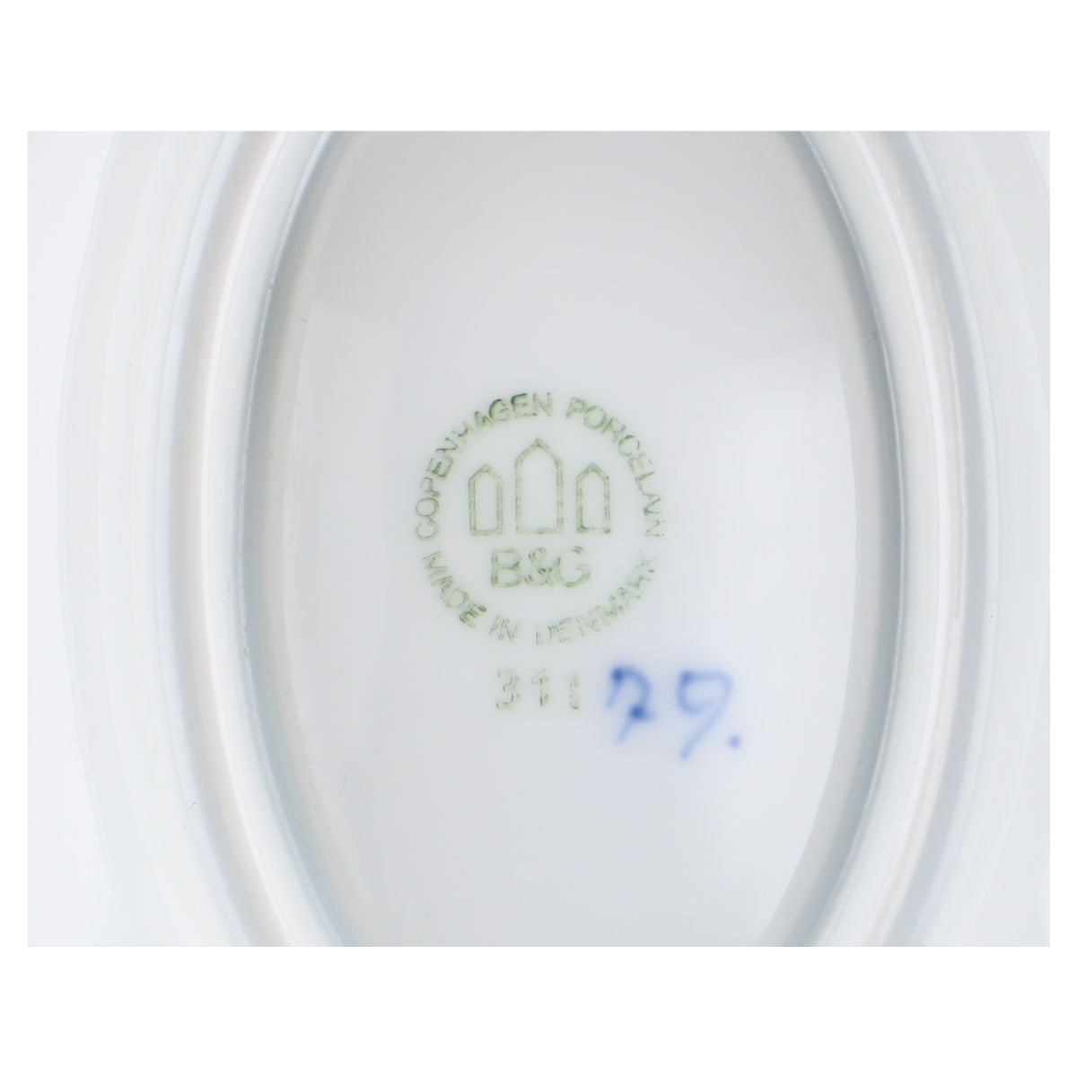 Sauciere mit Teller einteilig Modell 79