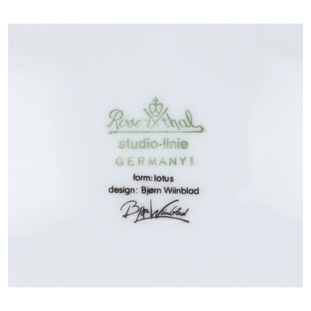 Teetasse mit Untere geschlossener Fuß