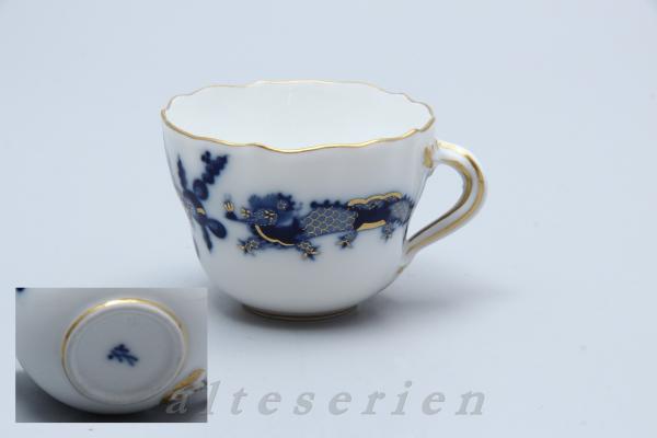 Meissen - Neuer Ausschnitt I.Wahl - Reicher Drache blau / Gold geschuppt