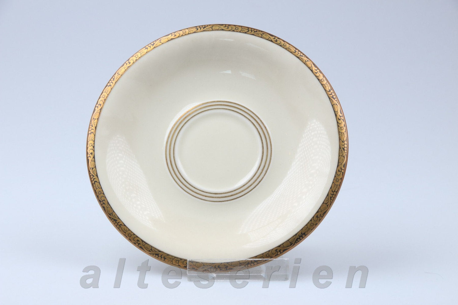 Hutschenreuther - Margarete - Goldfloral mit schwarz